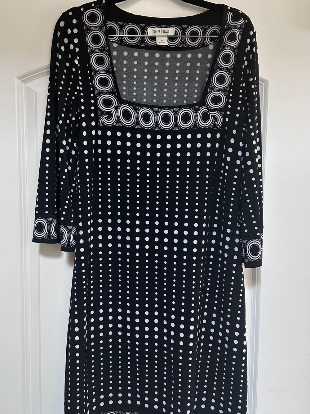 White House Black Market Women’s Shift Knit Dress Sz M Black White 3/4 Sleeve
